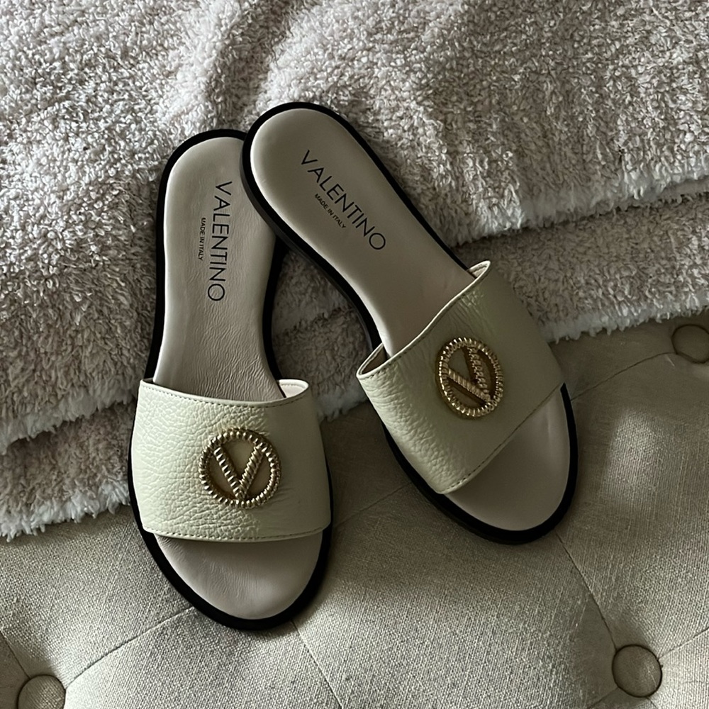 Valentino cream slides/sandal